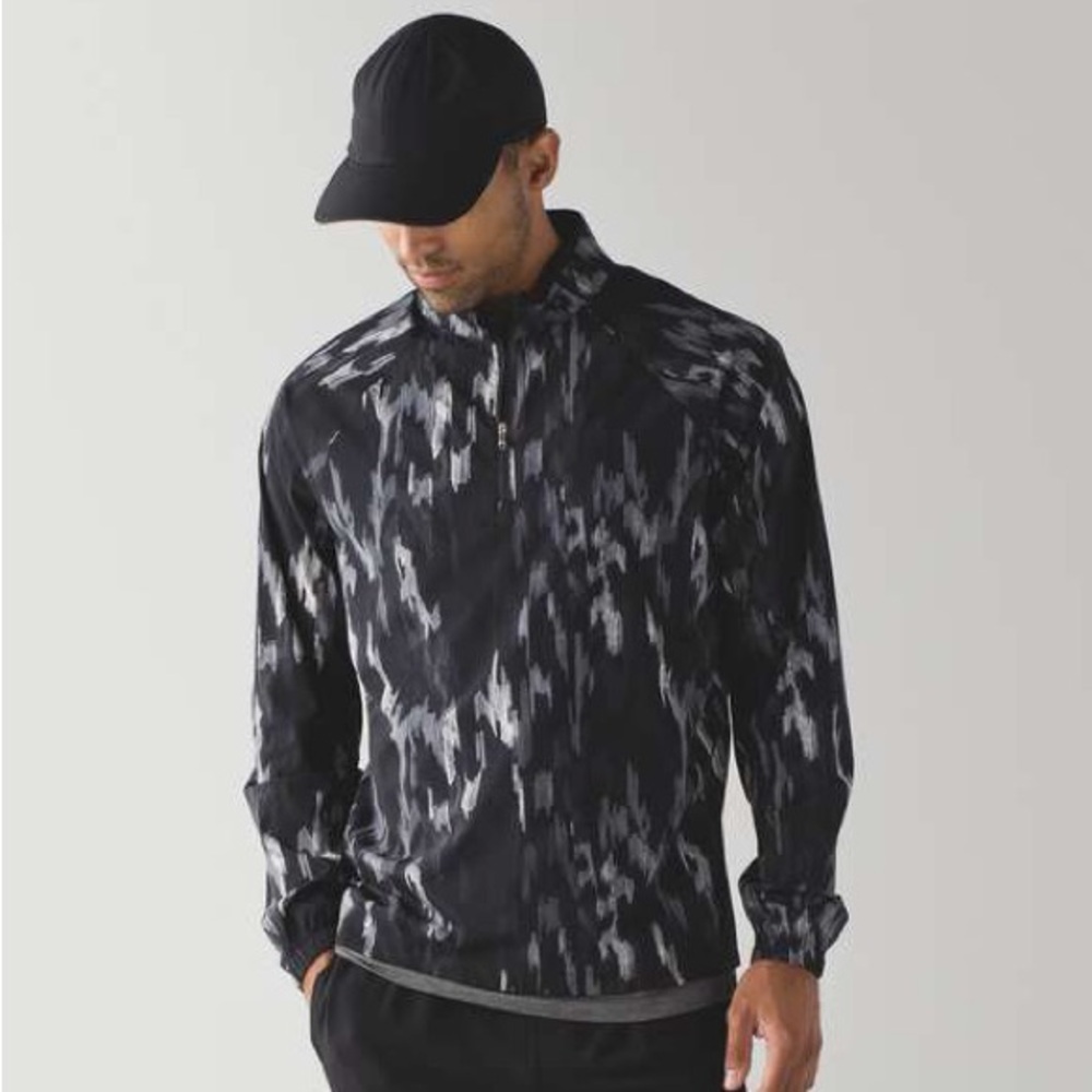Lululemon Men’s Surge Wind 1/2 Zip Pullover Rock Face White Black Sz XL Preowned